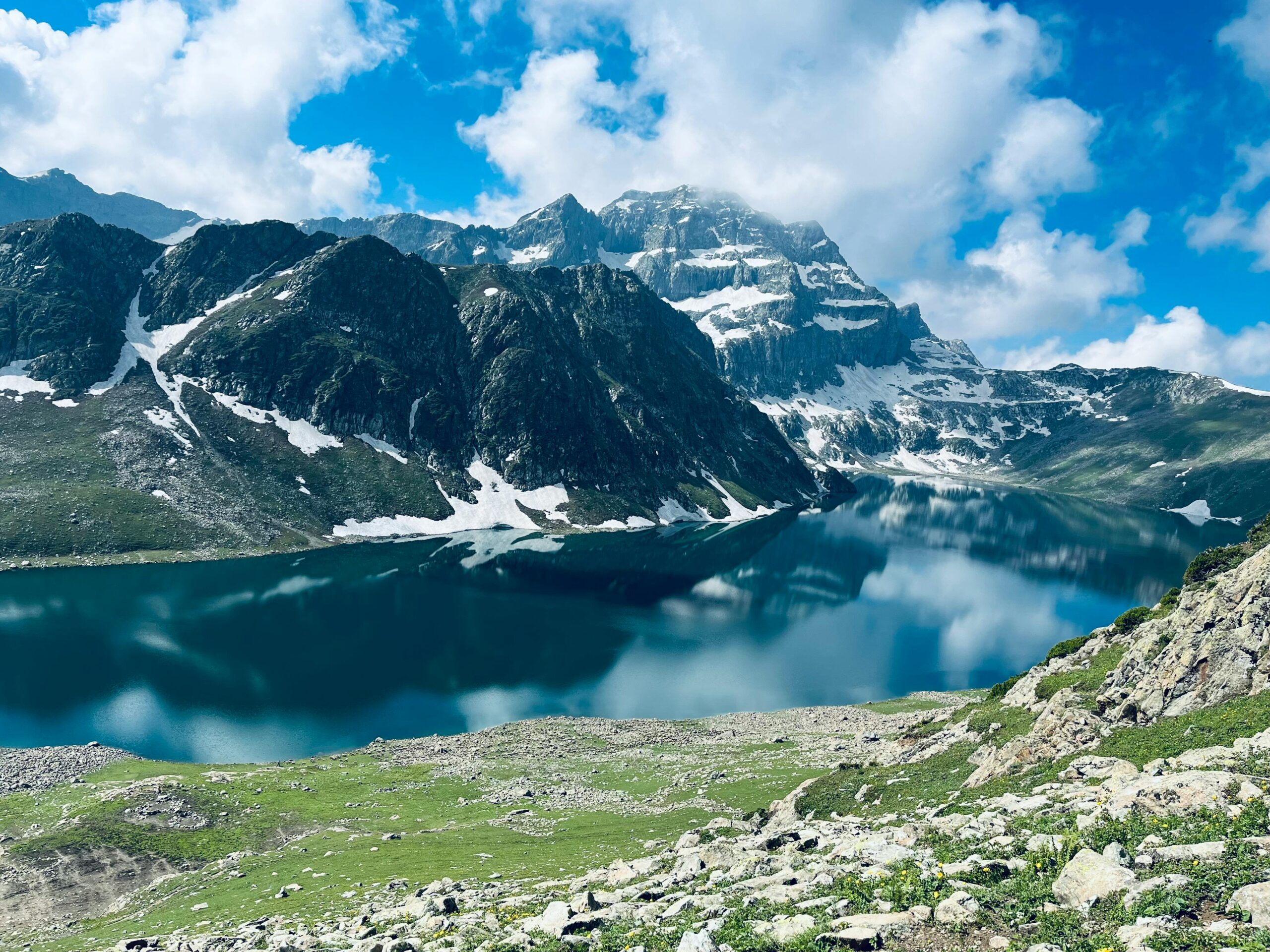 tulian lake kashmir