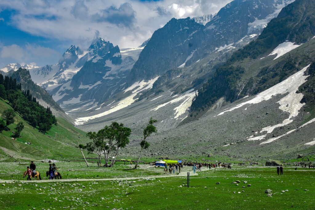 The Complete Kashmir Offbeat Tour
