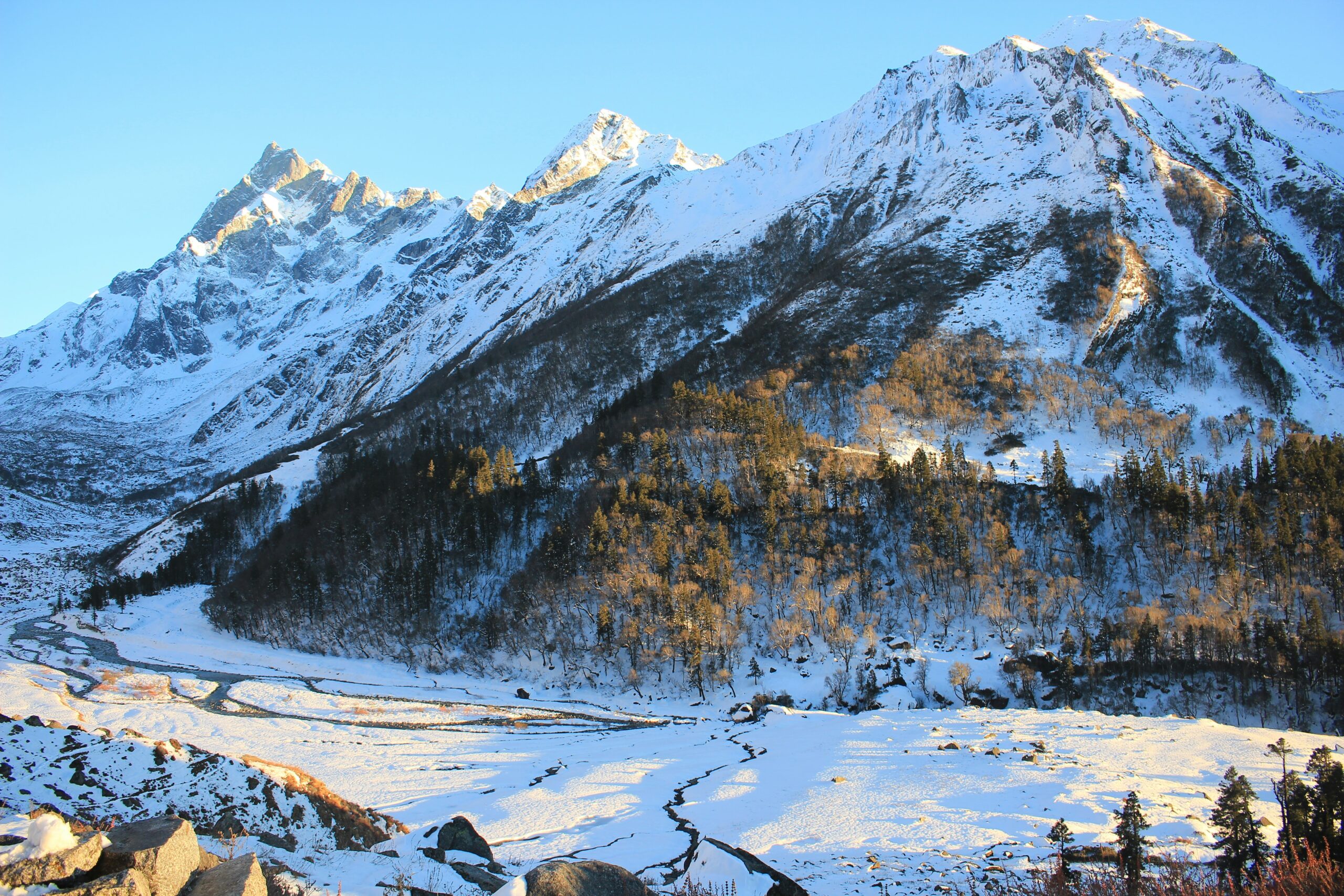 Har Ki Dun Trek in November